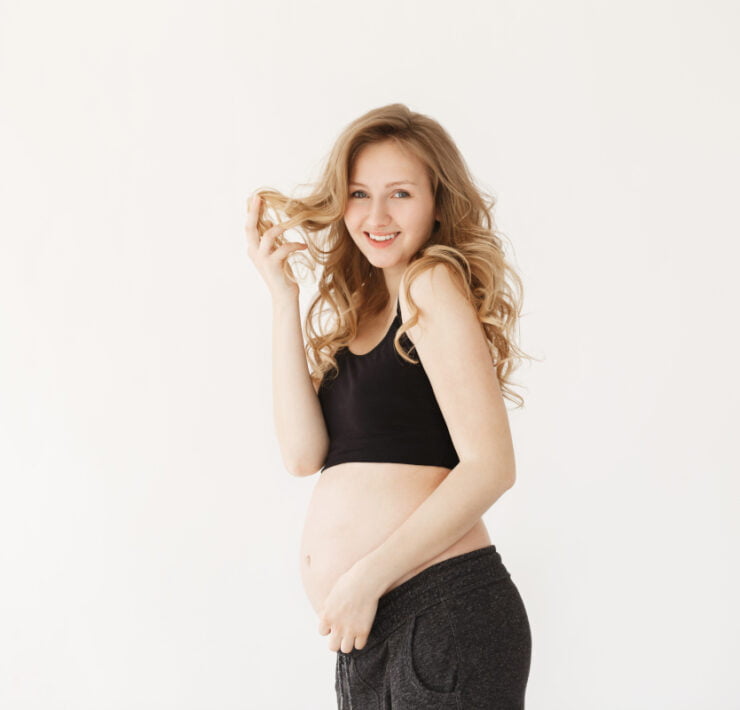 kobieta w ciąży włosy