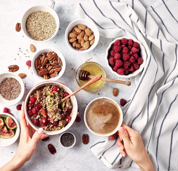 widok z góry na drugie śniadanie