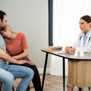 para rozmawia z lekarzem poronienie