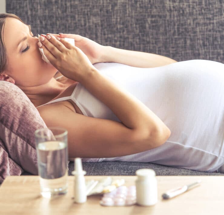 kobieta przeziębiona w ciąży