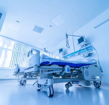 łóżko szpitalne